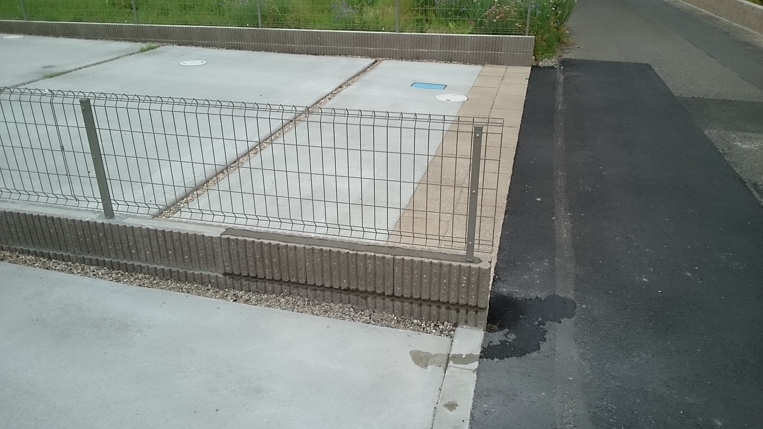 フェンス取替工事 | 桑名市のエクステリア工事ならイズ美