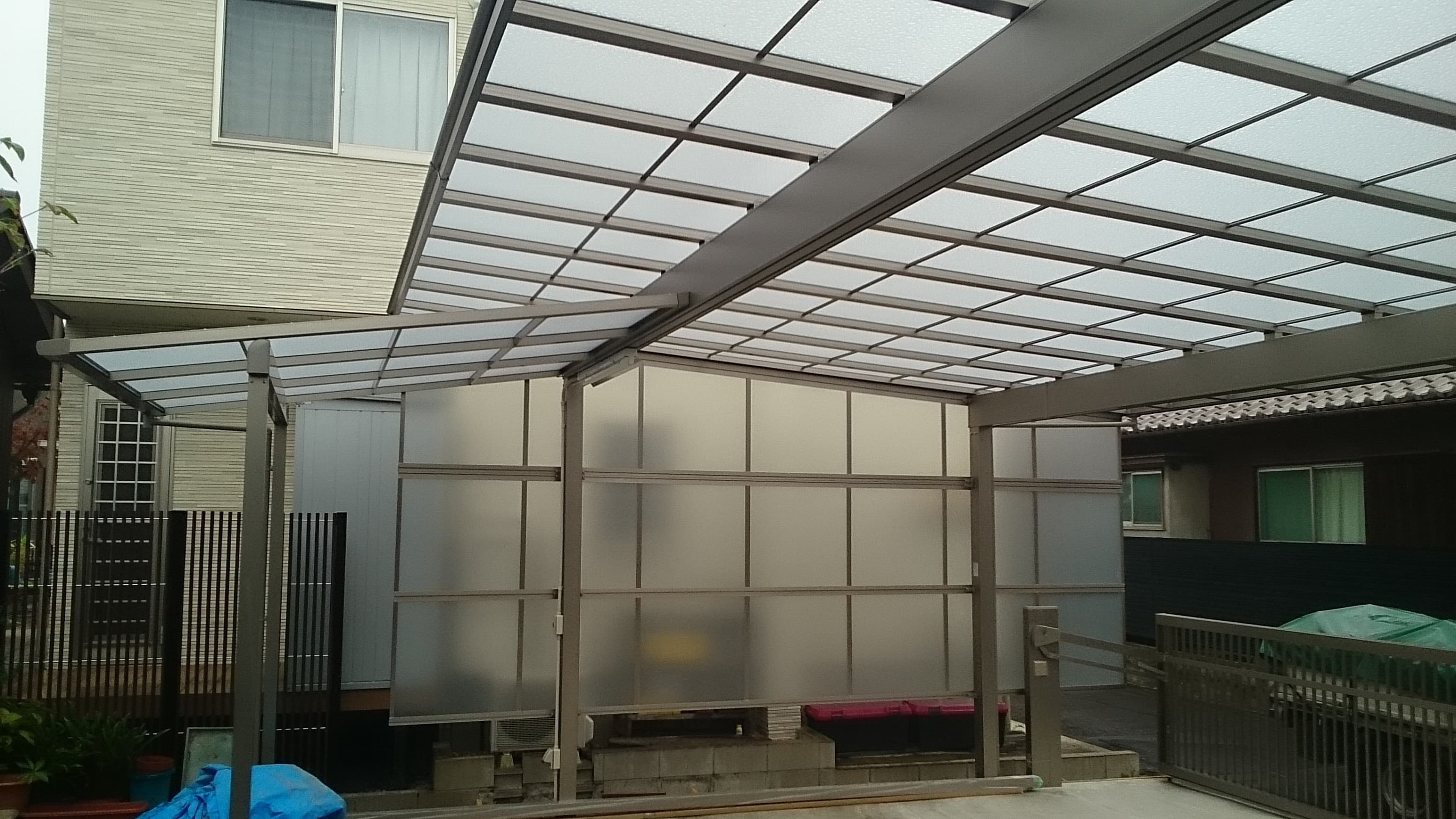 カーポート・サイクルポート新設工事 | 桑名市のエクステリア工事ならイズ美