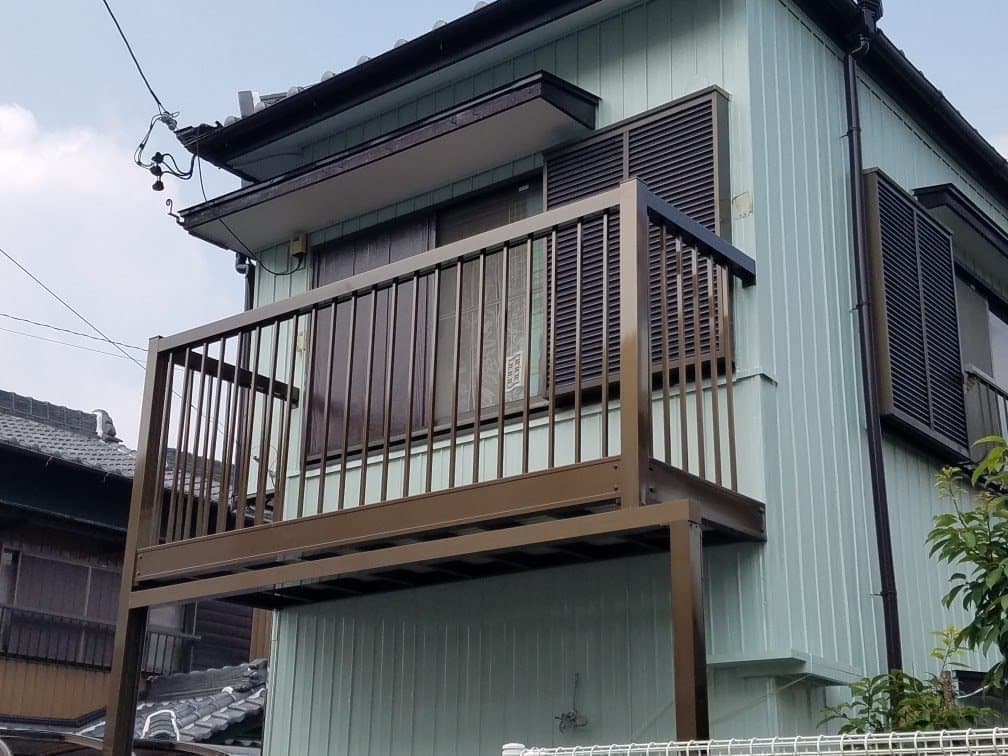 バルコニー取替工事 | 桑名市のエクステリア工事ならイズ美