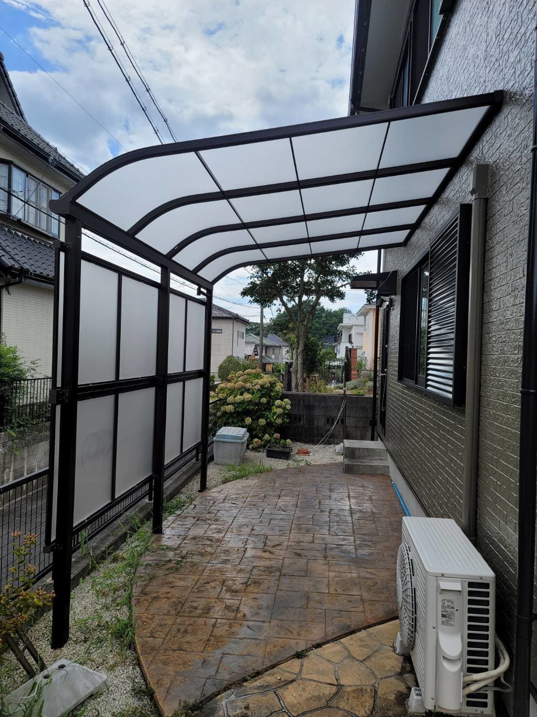 テラス設置 | 桑名市のエクステリア工事ならイズ美