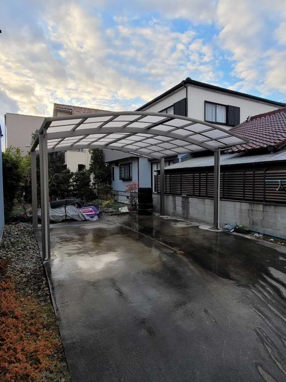 カーポート設置 | 桑名市のエクステリア工事ならイズ美