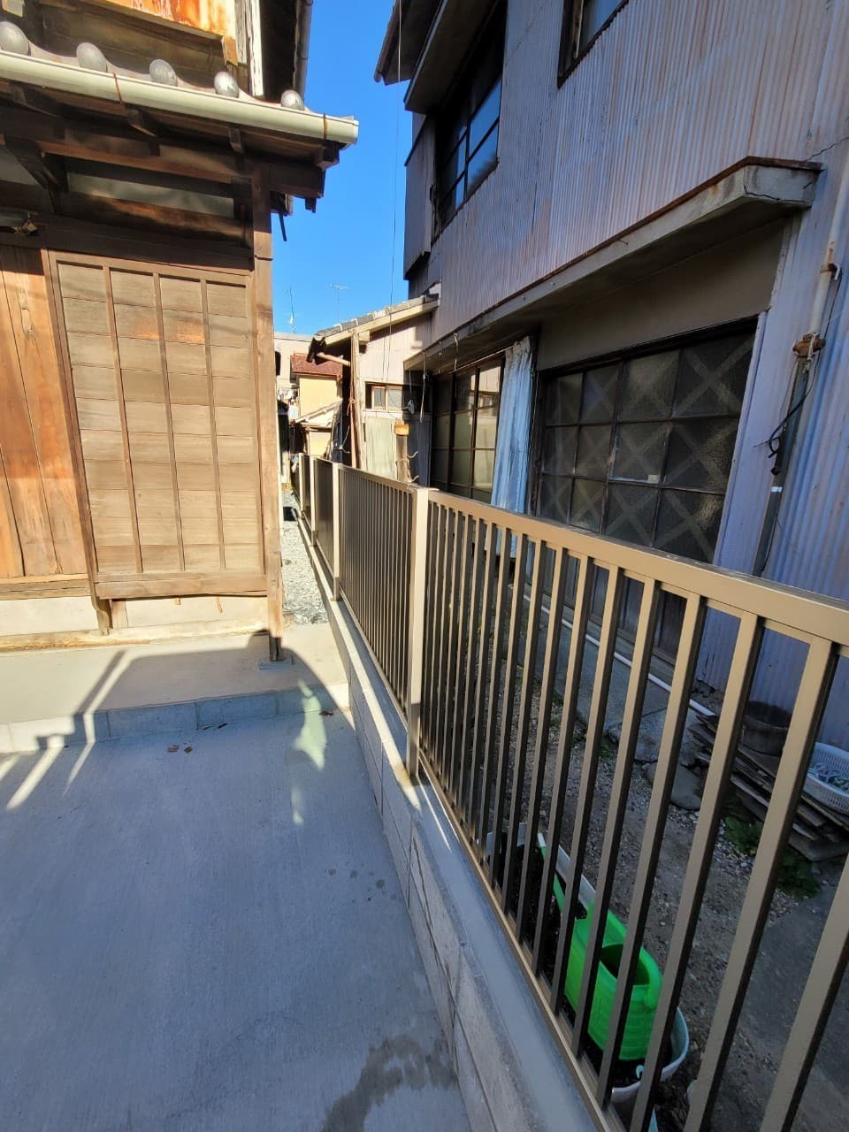 フェンス設置 | 桑名市のエクステリア工事ならイズ美