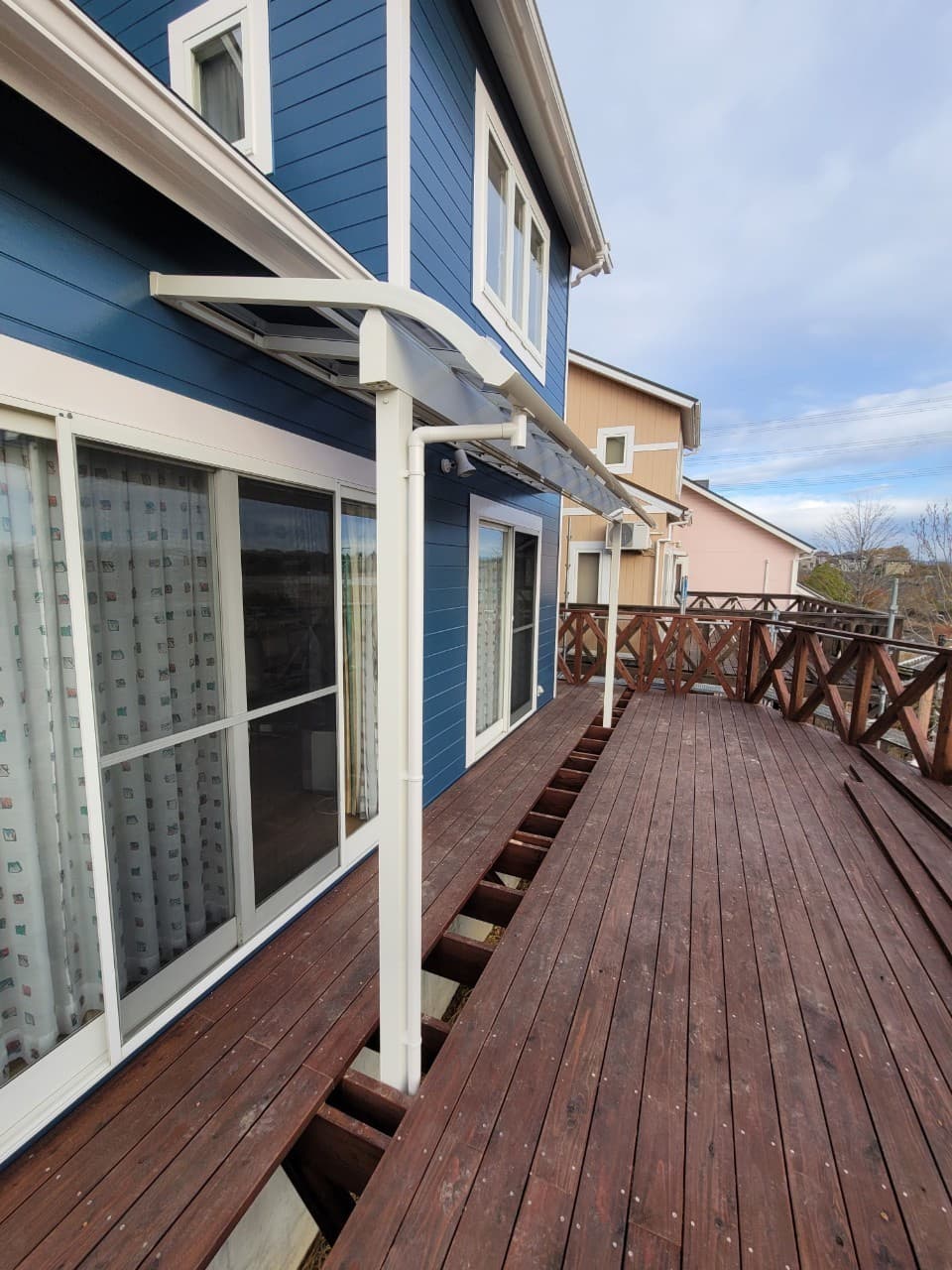 テラス設置 | 桑名市のエクステリア工事ならイズ美