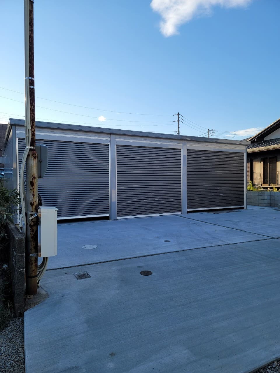 ガレージ設置 | 桑名市のエクステリア工事ならイズ美