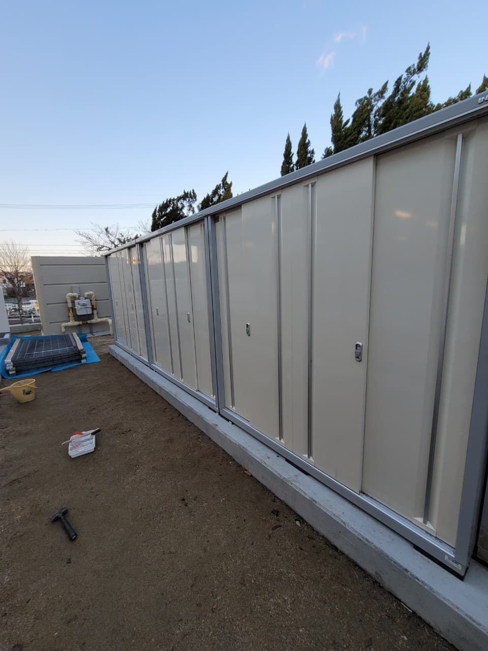 物置設置 | 桑名市のエクステリア工事ならイズ美